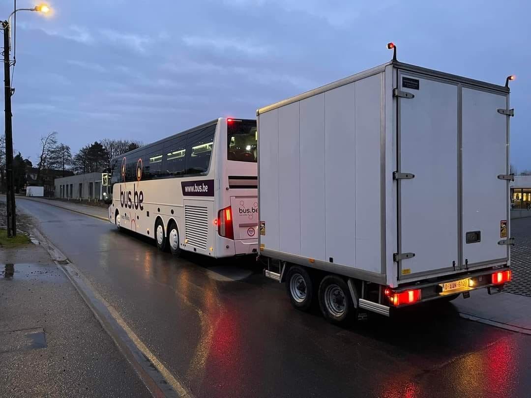 Aanhangwagen autobus